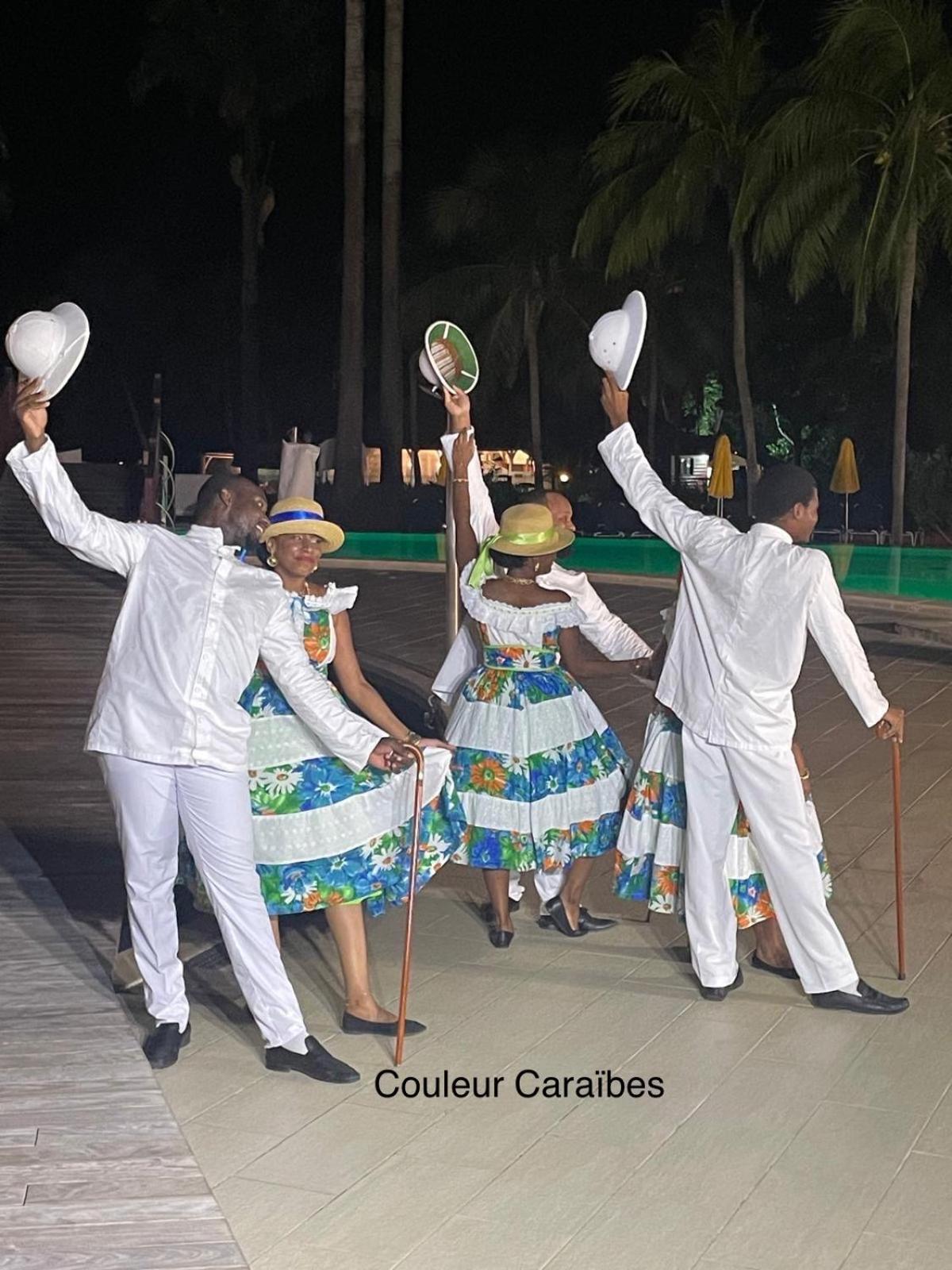 Couleur Caraibes-Cocobeach Martinique Pierre Et Vacances 圣吕斯 外观 照片
